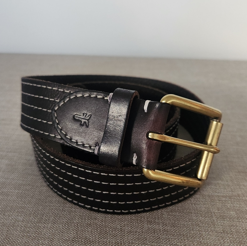 Frye Leather Belt. Black with white stitching and brass buckle. Size Small.
